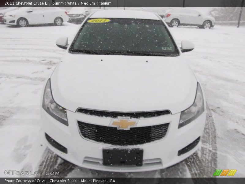 Summit White / Medium Titanium 2011 Chevrolet Cruze LT