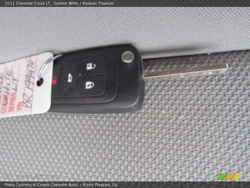 Summit White / Medium Titanium 2011 Chevrolet Cruze LT