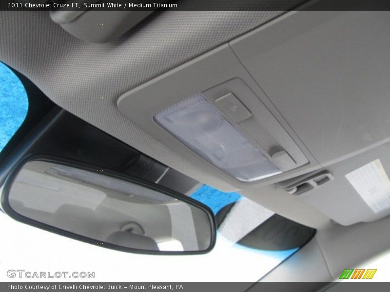 Summit White / Medium Titanium 2011 Chevrolet Cruze LT