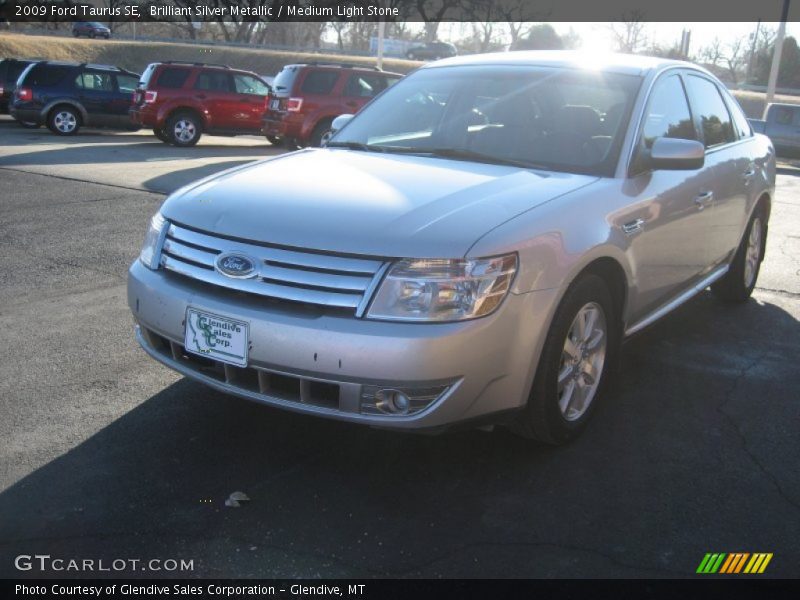 Brilliant Silver Metallic / Medium Light Stone 2009 Ford Taurus SE