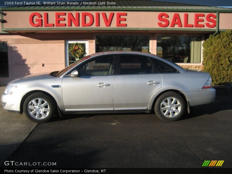Brilliant Silver Metallic / Medium Light Stone 2009 Ford Taurus SE