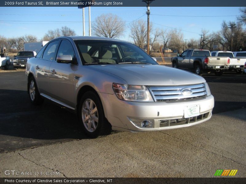 Brilliant Silver Metallic / Medium Light Stone 2009 Ford Taurus SE