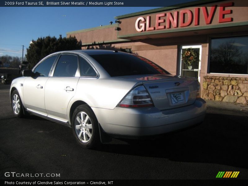Brilliant Silver Metallic / Medium Light Stone 2009 Ford Taurus SE
