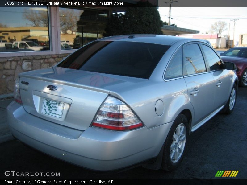 Brilliant Silver Metallic / Medium Light Stone 2009 Ford Taurus SE