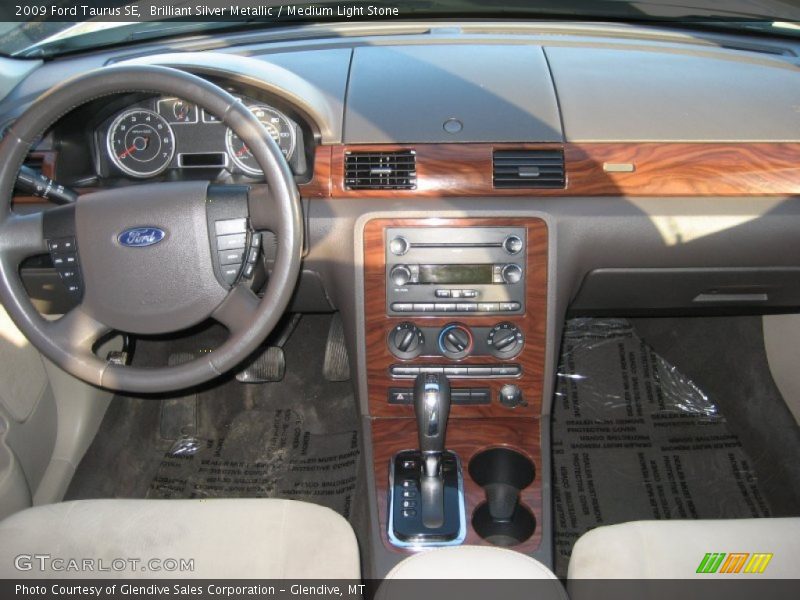 Brilliant Silver Metallic / Medium Light Stone 2009 Ford Taurus SE