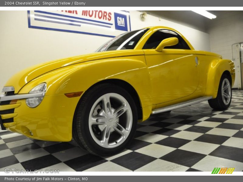 Slingshot Yellow / Ebony 2004 Chevrolet SSR