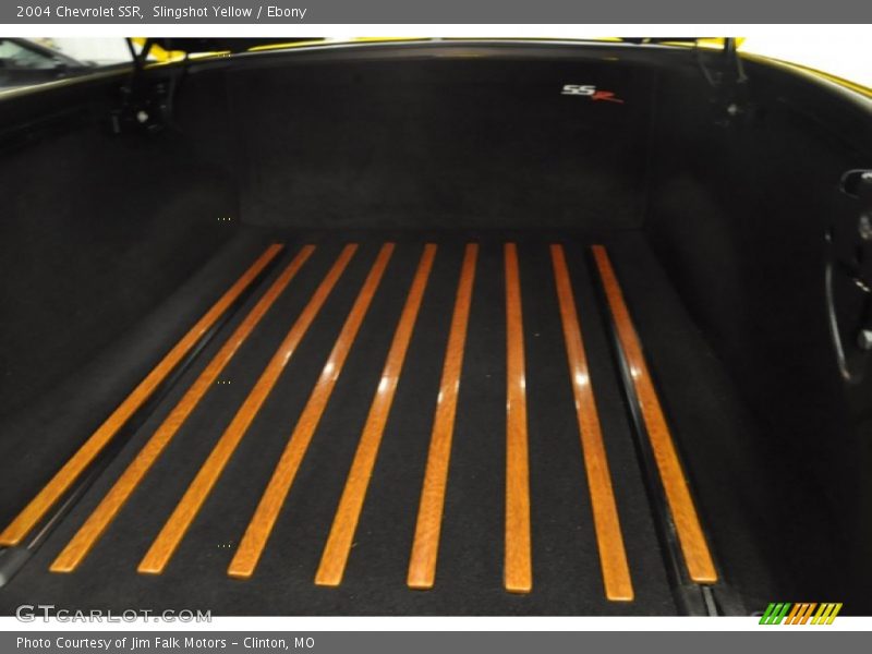 Slingshot Yellow / Ebony 2004 Chevrolet SSR
