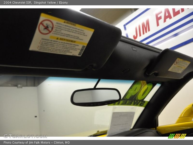 Slingshot Yellow / Ebony 2004 Chevrolet SSR