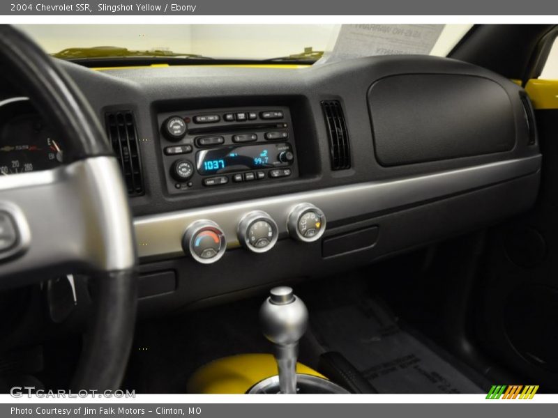 Slingshot Yellow / Ebony 2004 Chevrolet SSR