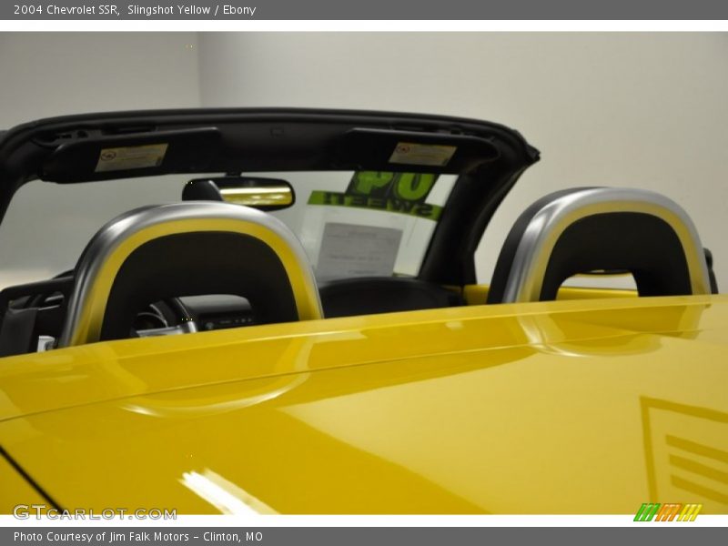 Slingshot Yellow / Ebony 2004 Chevrolet SSR