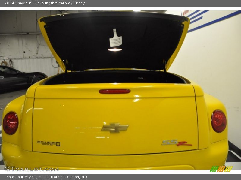 Slingshot Yellow / Ebony 2004 Chevrolet SSR