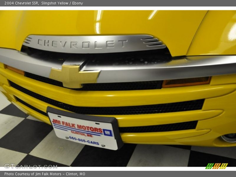 Slingshot Yellow / Ebony 2004 Chevrolet SSR