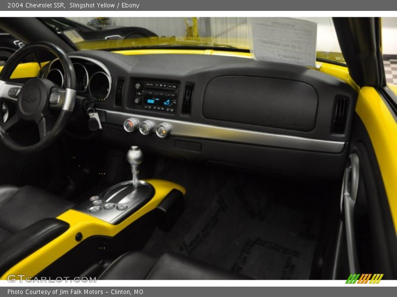 Slingshot Yellow / Ebony 2004 Chevrolet SSR