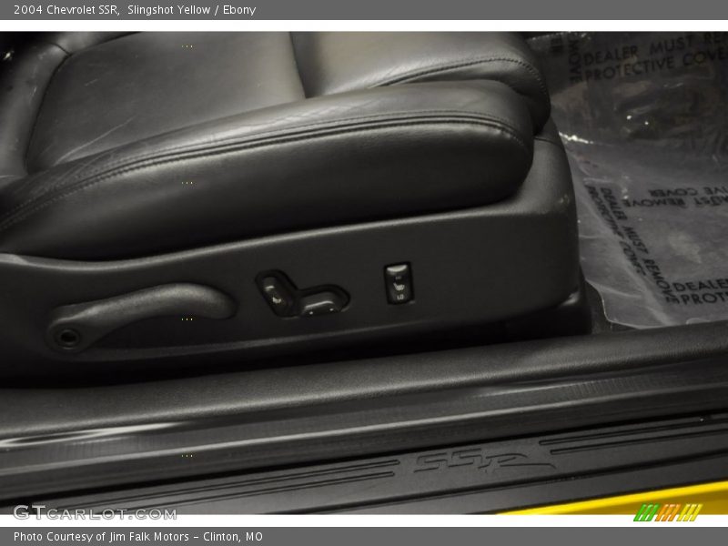 Slingshot Yellow / Ebony 2004 Chevrolet SSR