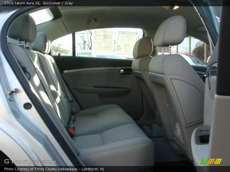 Quicksilver / Gray 2009 Saturn Aura XE