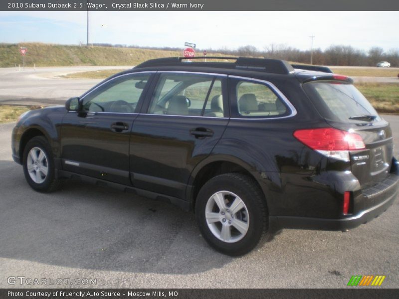 Crystal Black Silica / Warm Ivory 2010 Subaru Outback 2.5i Wagon
