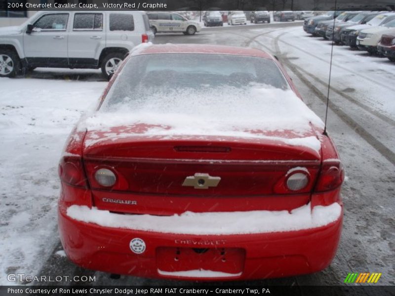 Victory Red / Graphite 2004 Chevrolet Cavalier Coupe