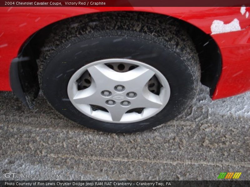 Victory Red / Graphite 2004 Chevrolet Cavalier Coupe