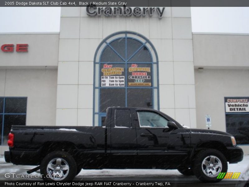 Black / Medium Slate Gray 2005 Dodge Dakota SLT Club Cab 4x4