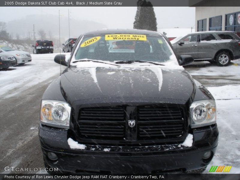 Black / Medium Slate Gray 2005 Dodge Dakota SLT Club Cab 4x4