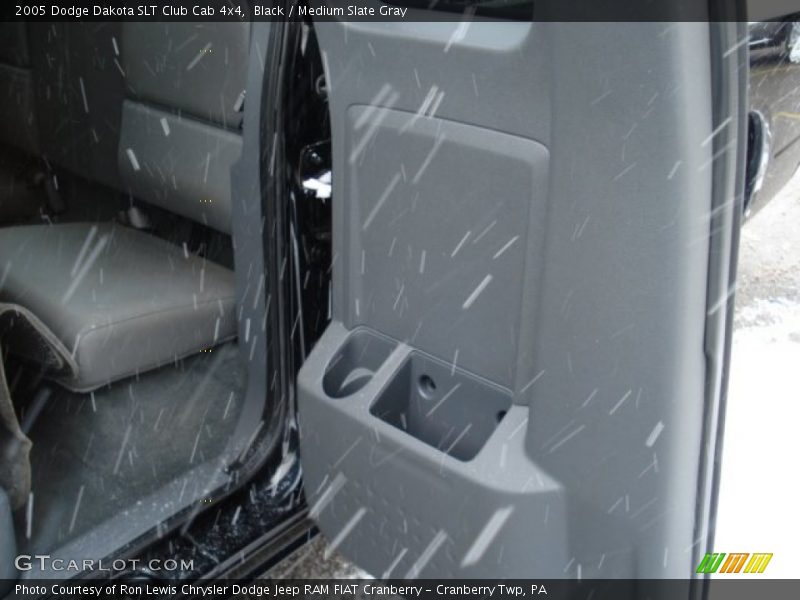 Black / Medium Slate Gray 2005 Dodge Dakota SLT Club Cab 4x4