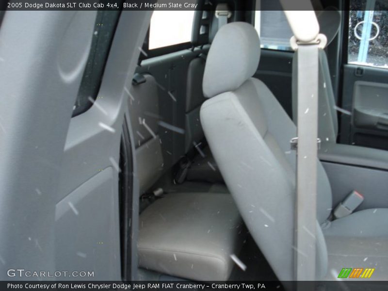 Black / Medium Slate Gray 2005 Dodge Dakota SLT Club Cab 4x4