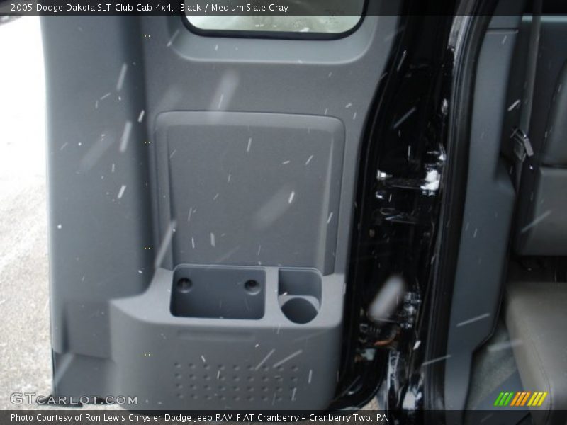Black / Medium Slate Gray 2005 Dodge Dakota SLT Club Cab 4x4