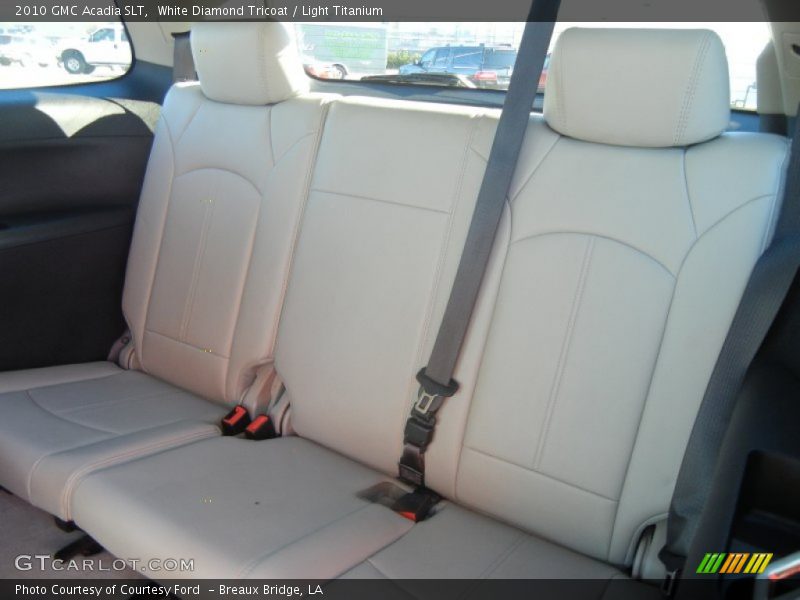 White Diamond Tricoat / Light Titanium 2010 GMC Acadia SLT