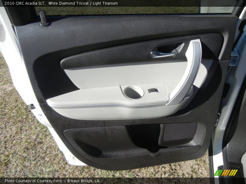 White Diamond Tricoat / Light Titanium 2010 GMC Acadia SLT