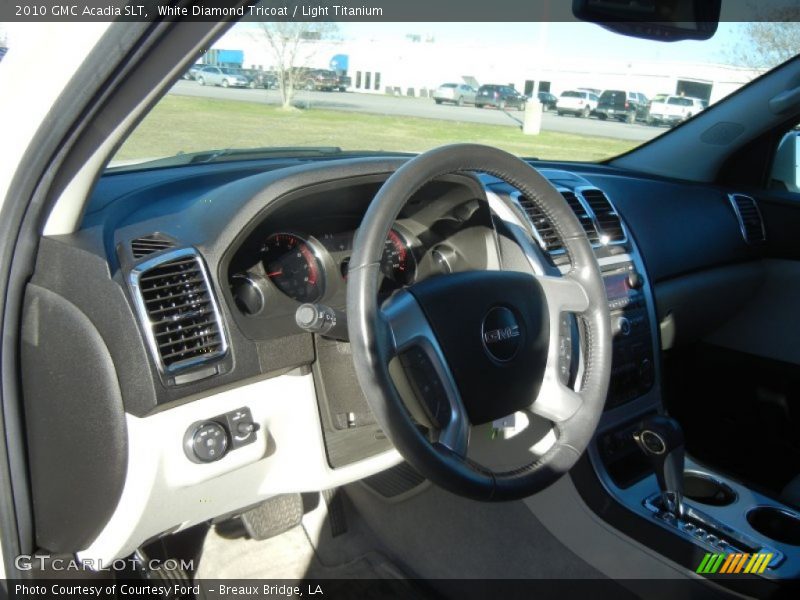 White Diamond Tricoat / Light Titanium 2010 GMC Acadia SLT