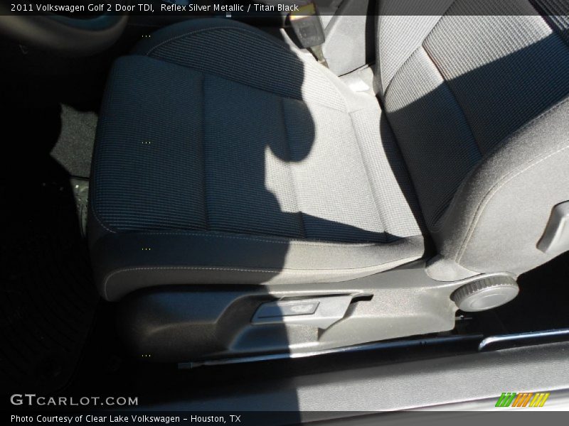 Reflex Silver Metallic / Titan Black 2011 Volkswagen Golf 2 Door TDI