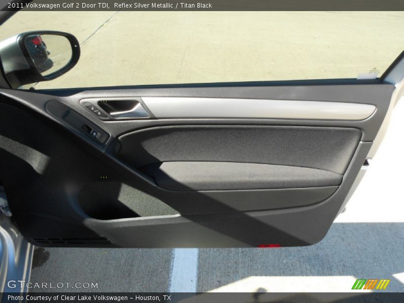 Reflex Silver Metallic / Titan Black 2011 Volkswagen Golf 2 Door TDI