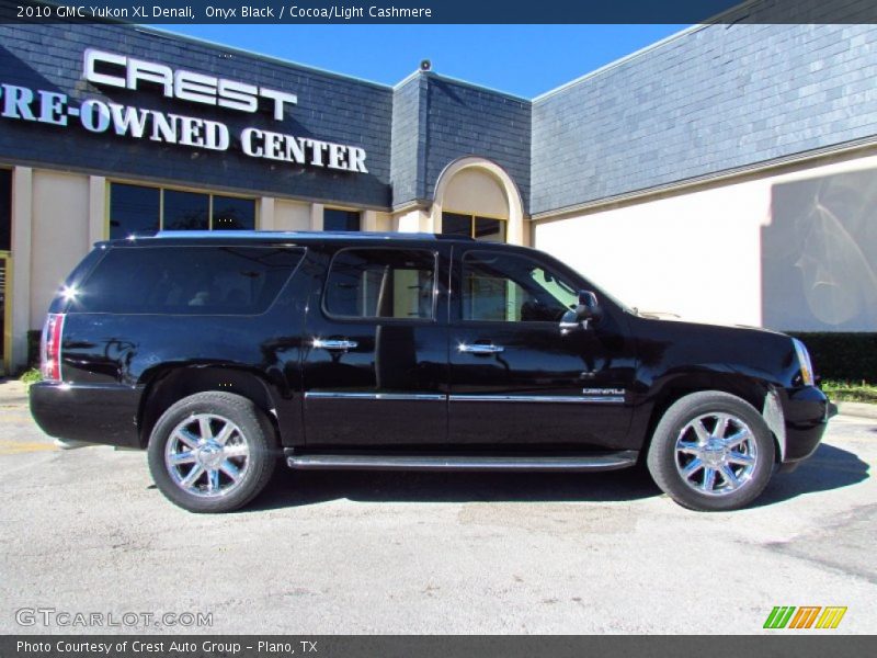 Onyx Black / Cocoa/Light Cashmere 2010 GMC Yukon XL Denali
