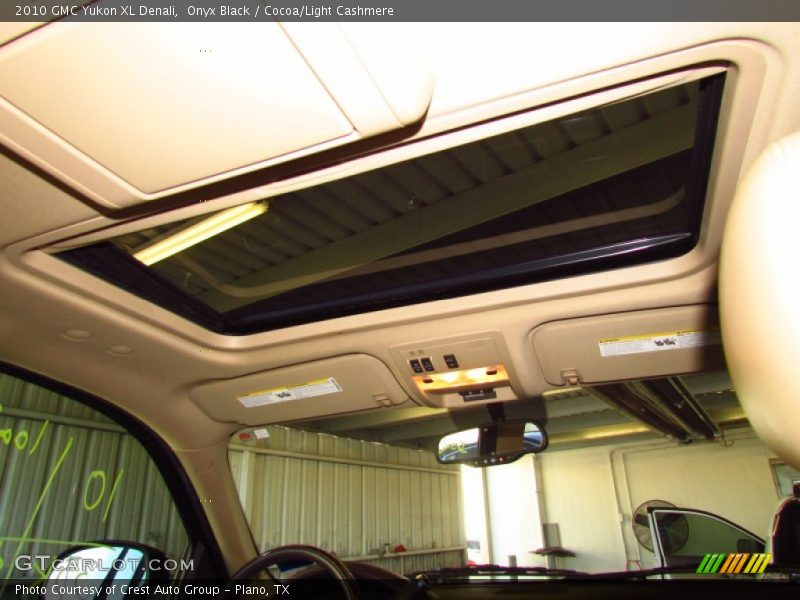 Onyx Black / Cocoa/Light Cashmere 2010 GMC Yukon XL Denali