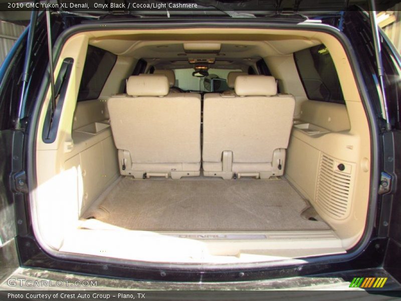  2010 Yukon XL Denali Trunk