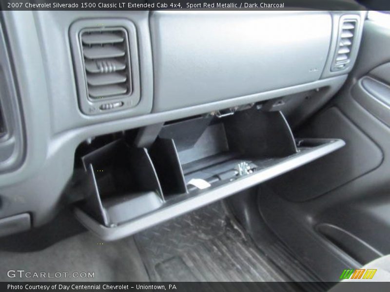 Sport Red Metallic / Dark Charcoal 2007 Chevrolet Silverado 1500 Classic LT Extended Cab 4x4