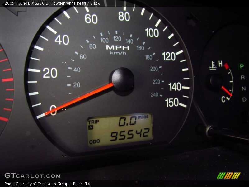 Powder White Pearl / Black 2005 Hyundai XG350 L