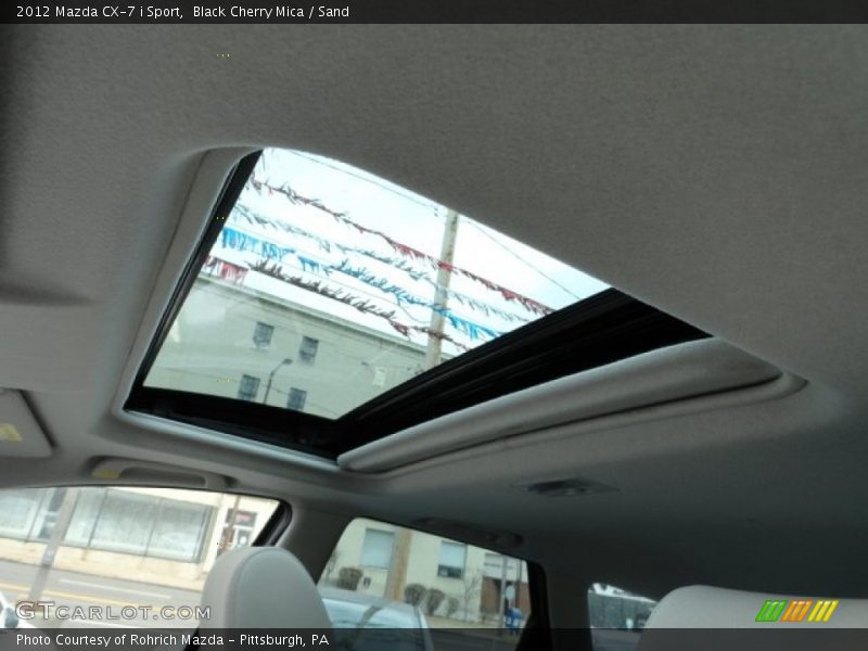 Sunroof of 2012 CX-7 i Sport