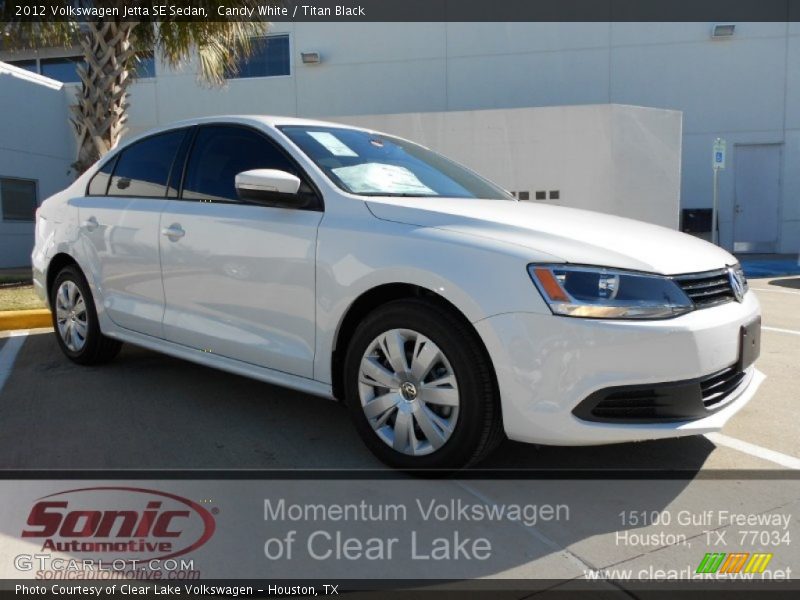 Candy White / Titan Black 2012 Volkswagen Jetta SE Sedan