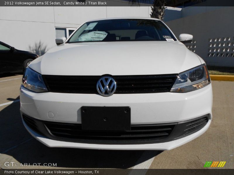 Candy White / Titan Black 2012 Volkswagen Jetta SE Sedan