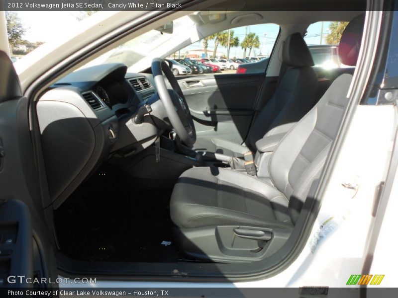 Candy White / Titan Black 2012 Volkswagen Jetta SE Sedan