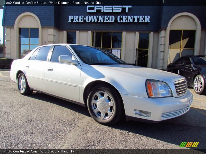 White Diamond Pearl / Neutral Shale 2002 Cadillac DeVille Sedan