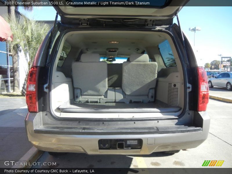 Graystone Metallic / Light Titanium/Dark Titanium 2007 Chevrolet Suburban 1500 LS
