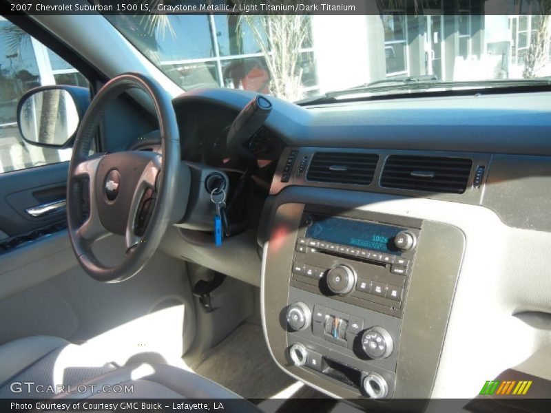 Graystone Metallic / Light Titanium/Dark Titanium 2007 Chevrolet Suburban 1500 LS
