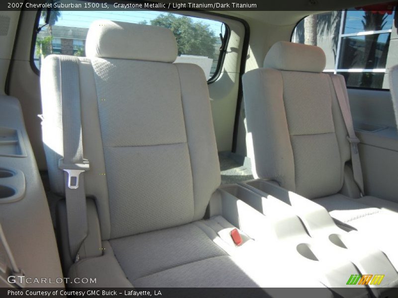 Graystone Metallic / Light Titanium/Dark Titanium 2007 Chevrolet Suburban 1500 LS