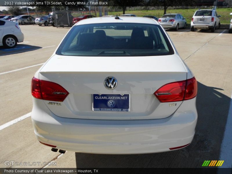 Candy White / Titan Black 2012 Volkswagen Jetta TDI Sedan