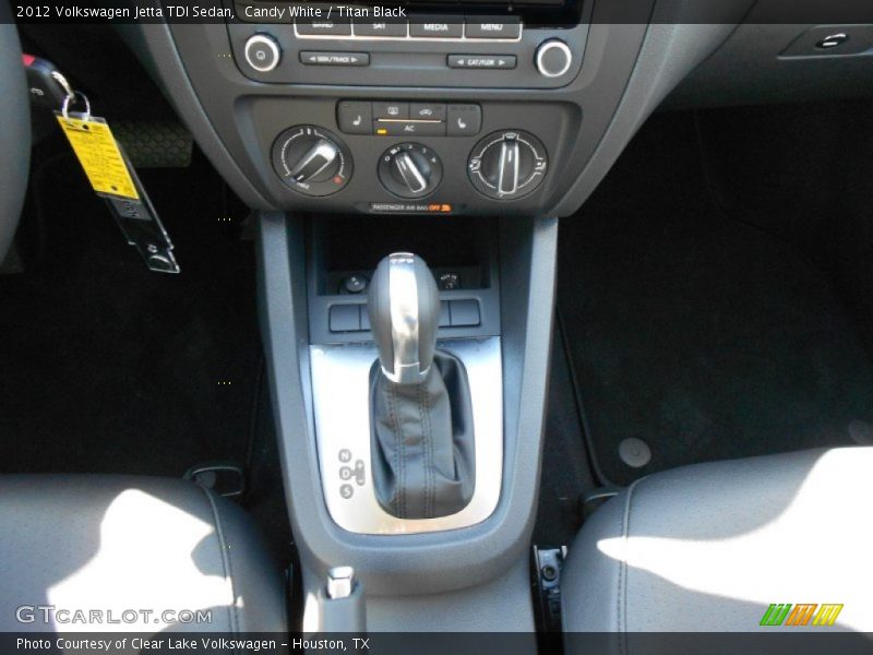 Candy White / Titan Black 2012 Volkswagen Jetta TDI Sedan