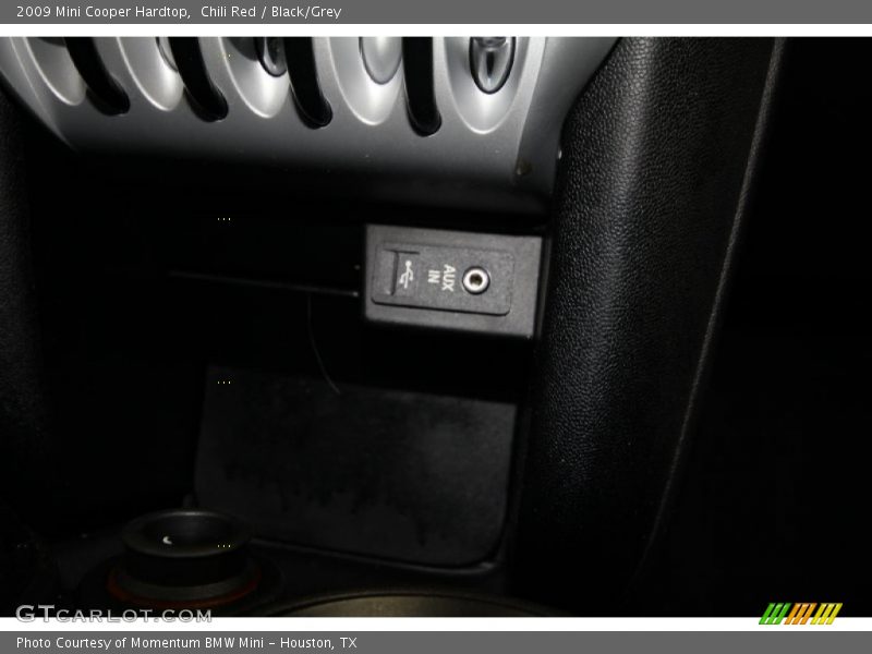 Chili Red / Black/Grey 2009 Mini Cooper Hardtop