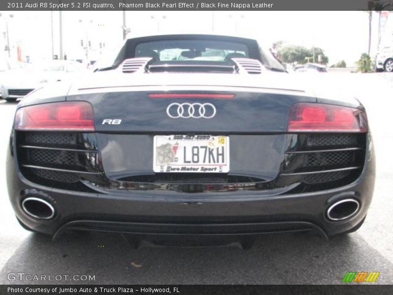 Phantom Black Pearl Effect / Black Fine Nappa Leather 2011 Audi R8 Spyder 5.2 FSI quattro