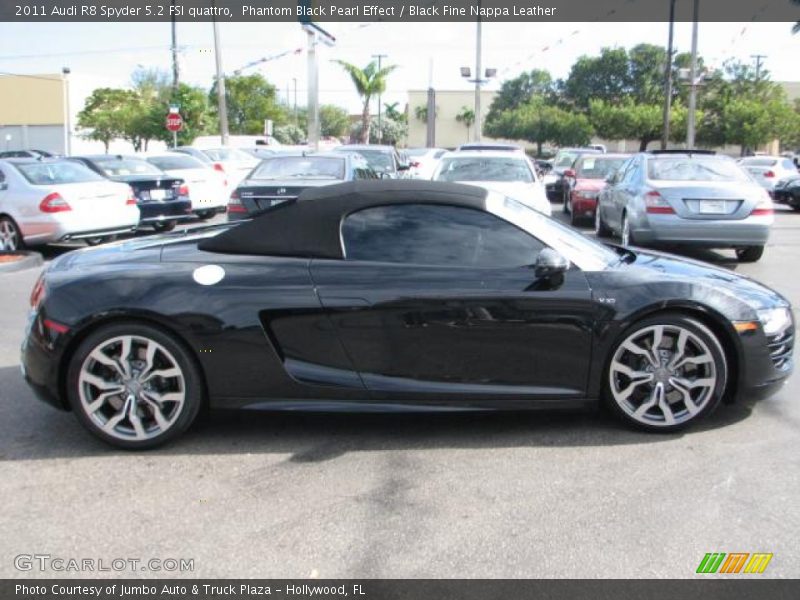  2011 R8 Spyder 5.2 FSI quattro Phantom Black Pearl Effect